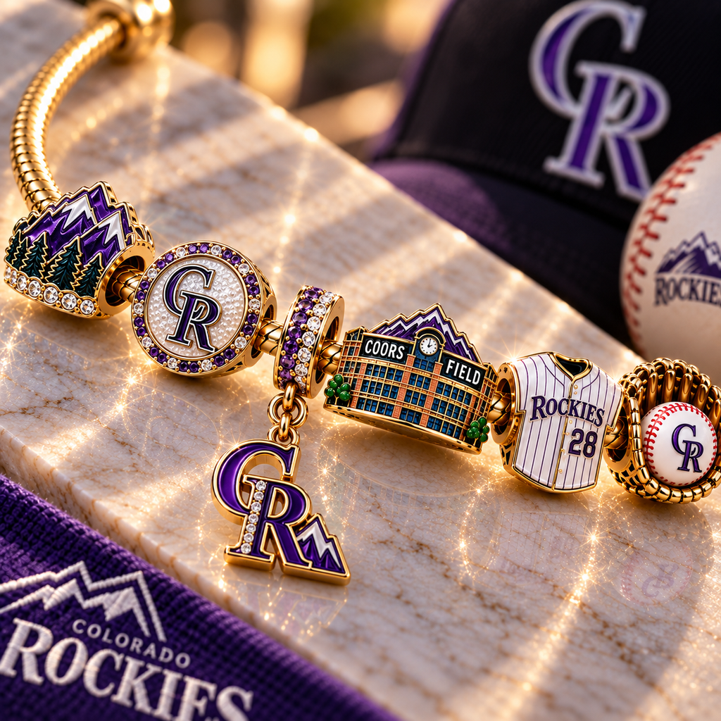 CLRDR Gold Charm Bracelet Set NHVH